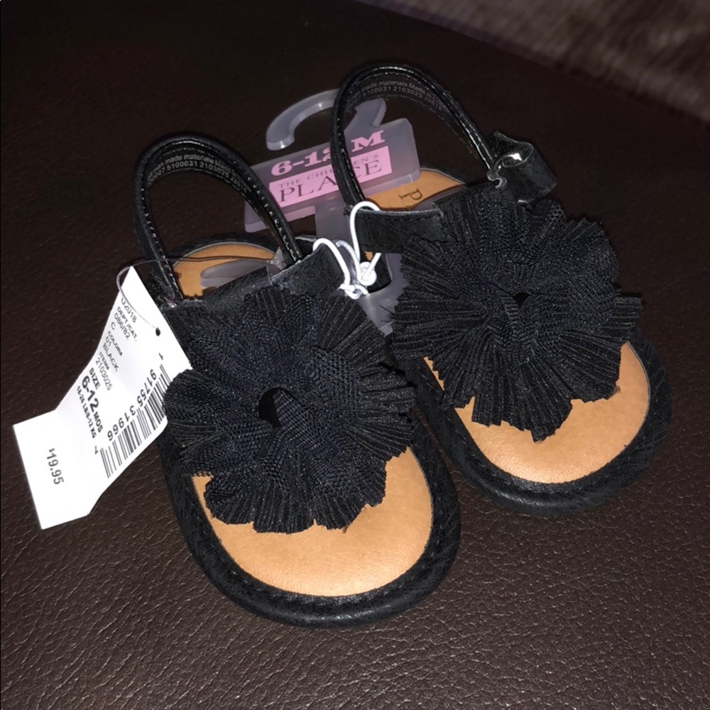 NWT-Children’s Place Flower Sandals